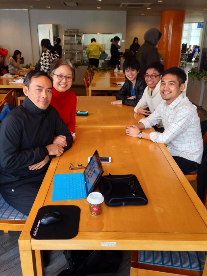 Reg (Prof. Rodrigo's husband), Prof. Rodrigo, Michael (Ito-ken), Enzo (Yokoya-ken), Me chatting at the NAIST cafeteria